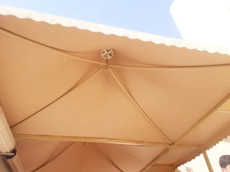 تركيب مظلات هرمية