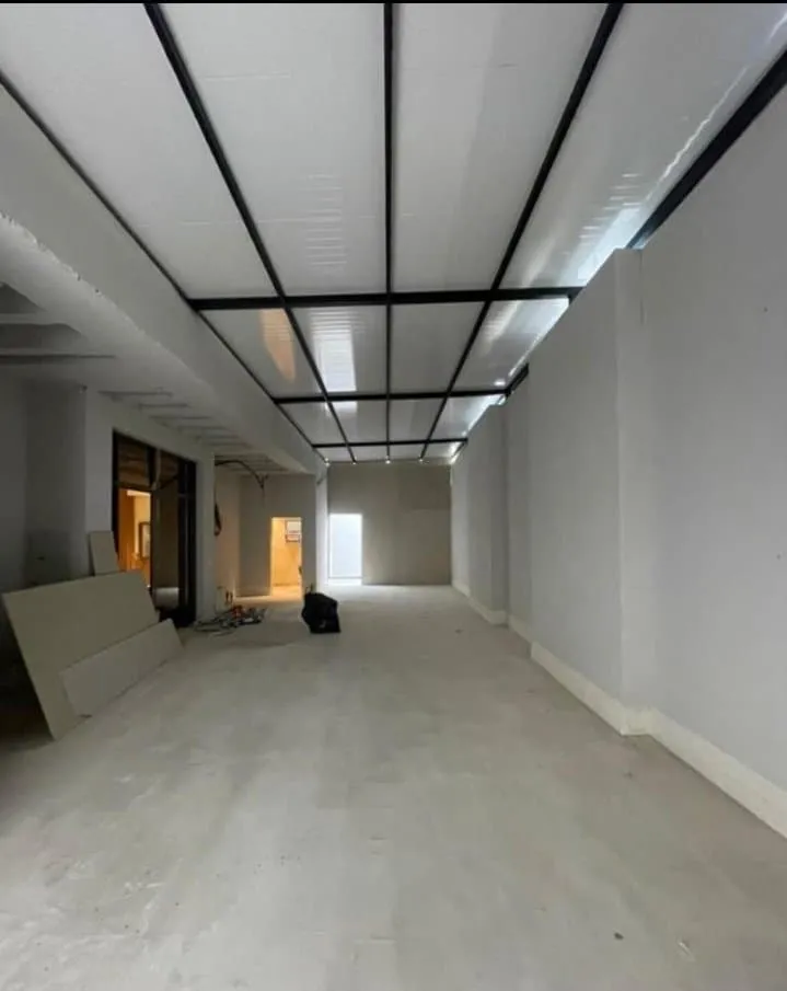  معلم تركيب ساندويش بنل بأسعار تنافسية في جدة - 0552997570