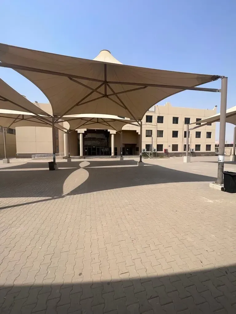 وصف مظلات مدارس جدة | حماية وأناقة وجودة 0552997570