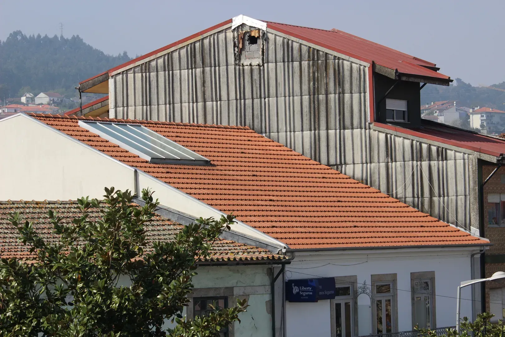 مميزات واستخدامات صاج (Sandwich Panel) 05527997570