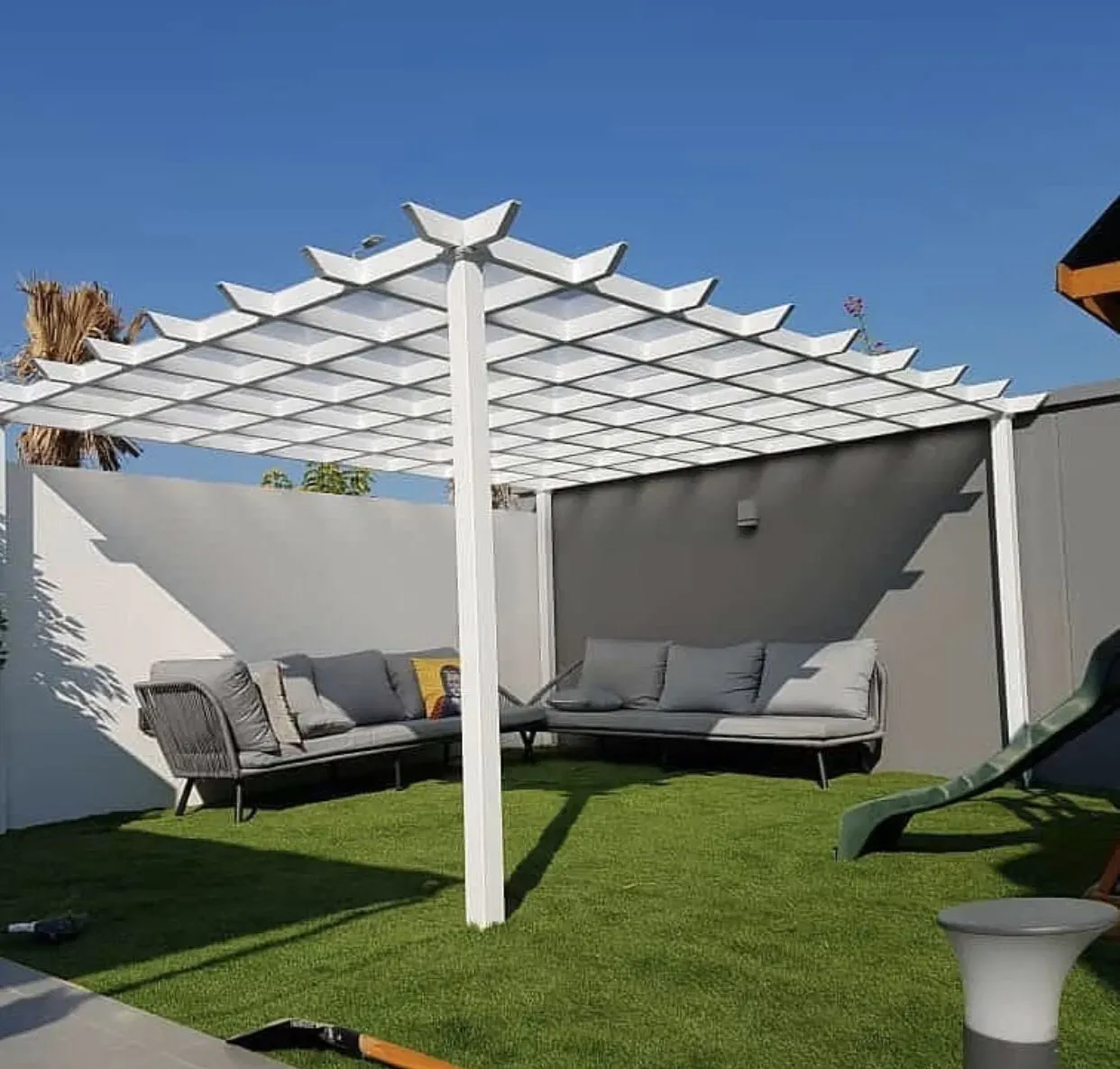 برجولات حدائق جدة – تصميم أنيق يوفر الظل 0552997570