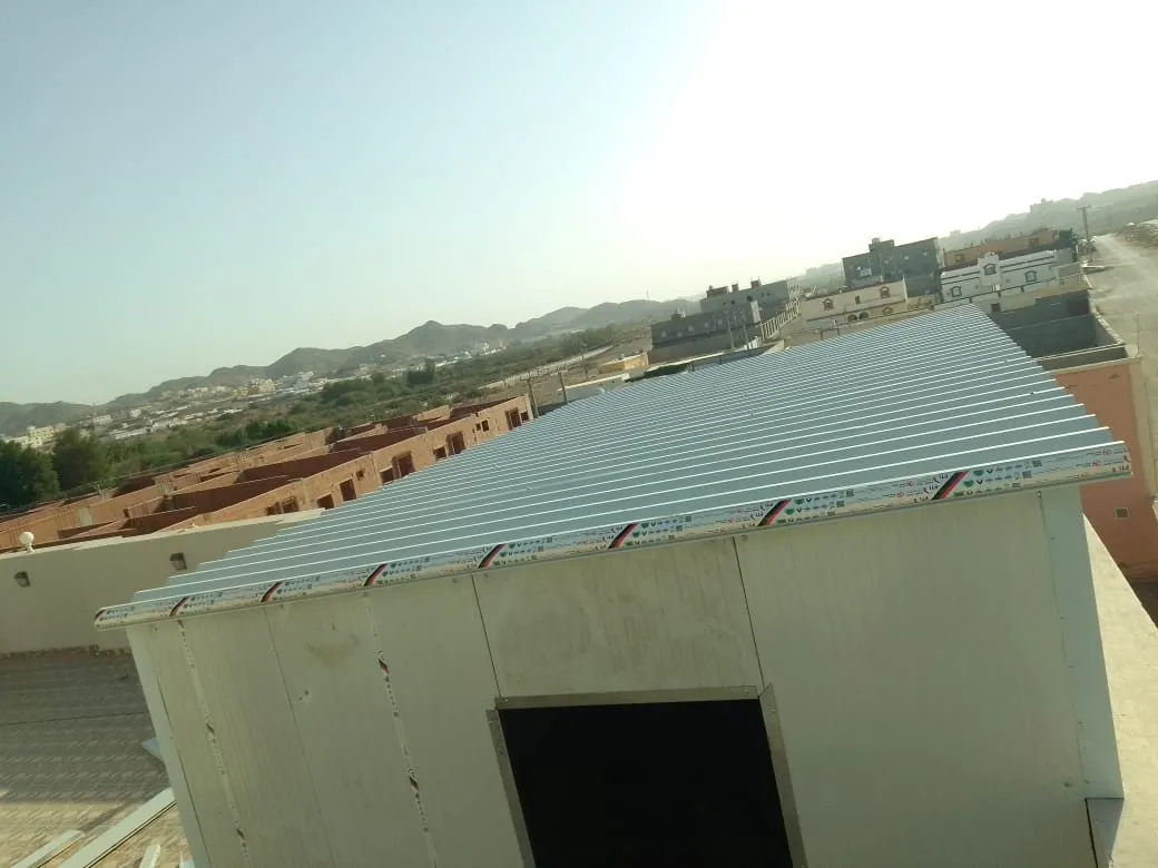 تركيب ساندوتش بانل جدة – قدرة عالية العزل الحراري والصوتي