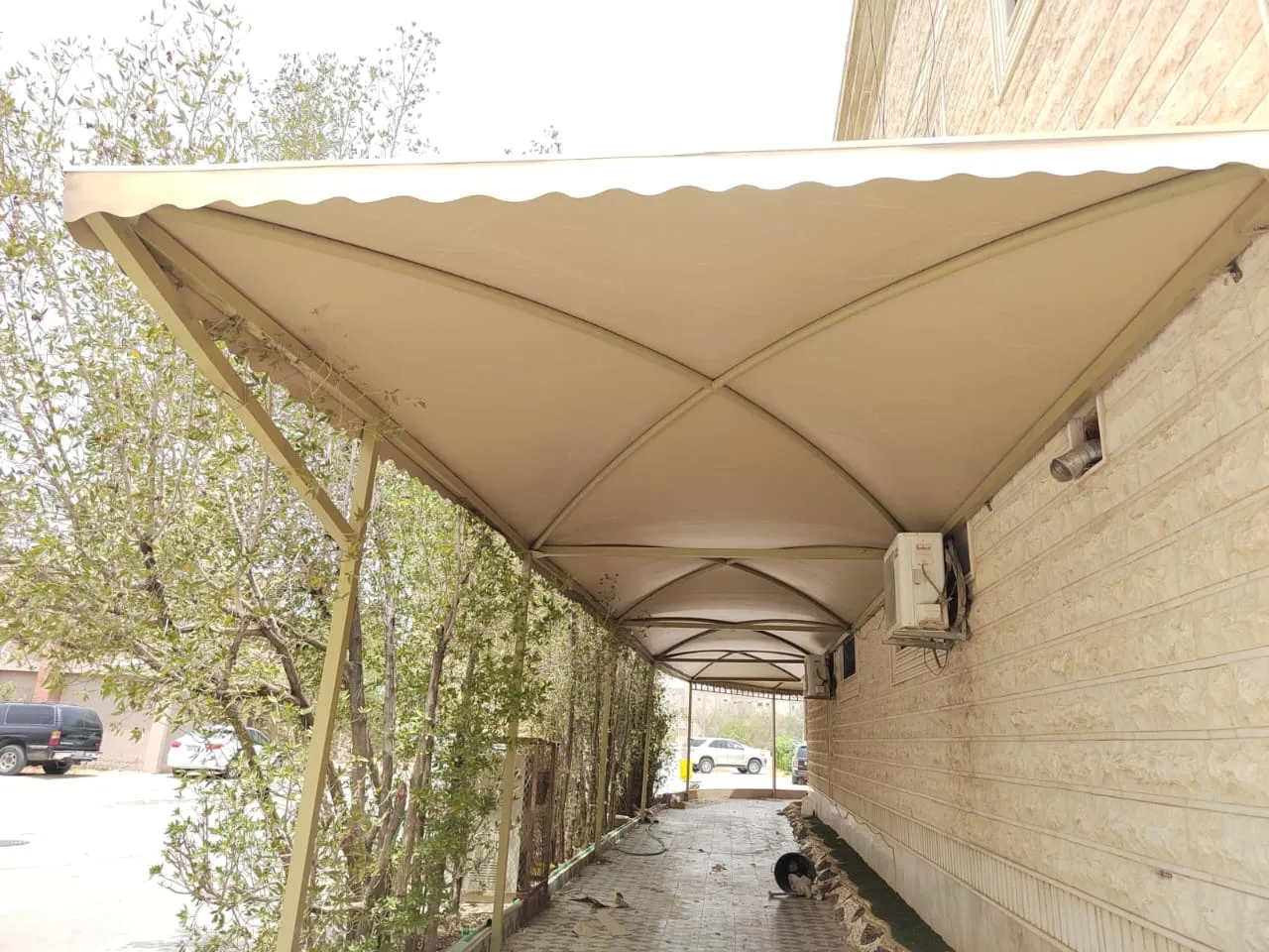 حداد وفني مظلات سيارات جدة-تركيب سريع ومتانة تدوم 0552997570