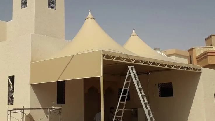 تركيب مظلات هرمية جدة | مظلات مخروطية جدة | معلم تركيب مظلات
